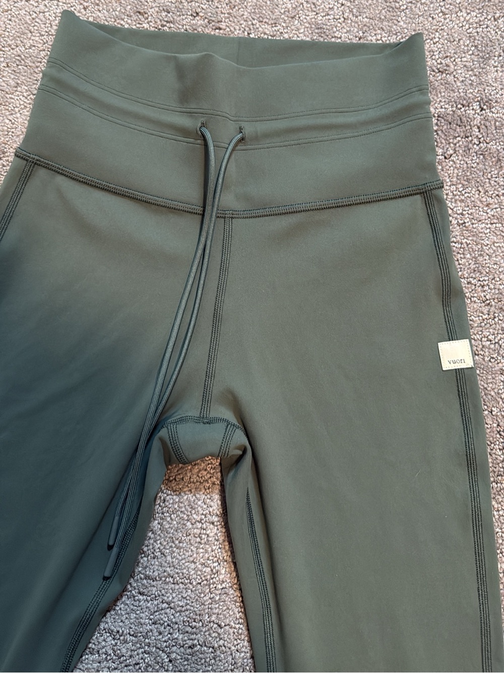 Vouri Daily Legging Olive - Picture 3 of 4